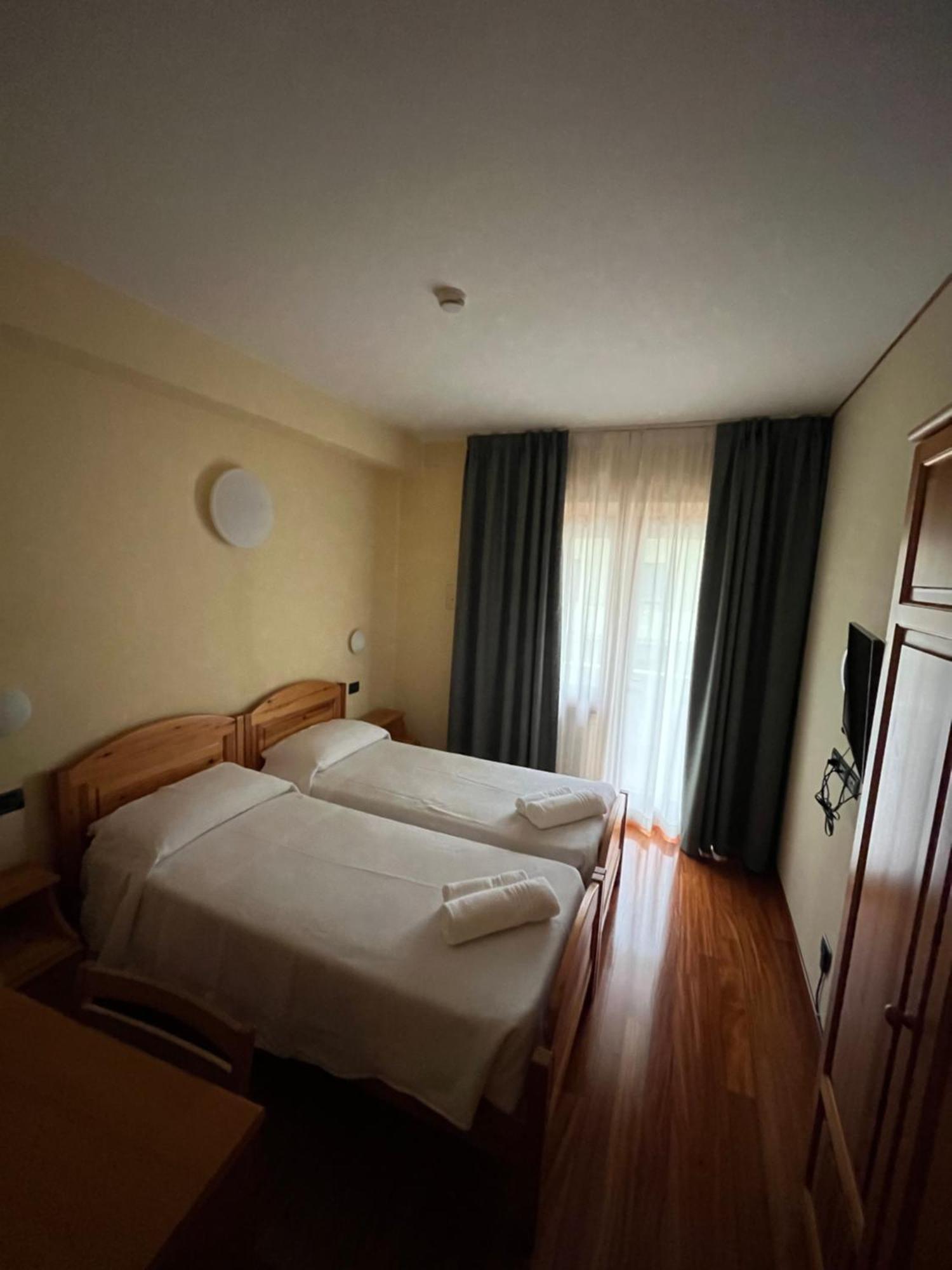 Hotel Giotto Garda  Exterior foto