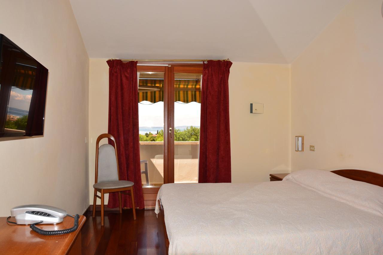 Hotel Giotto Garda  Exterior foto